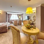 Hotel Rich 5*