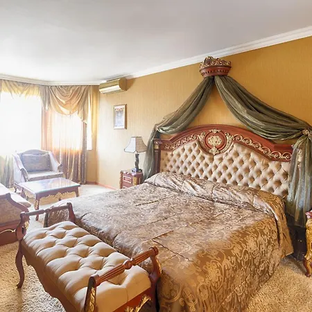 Hotel Rich 5*
